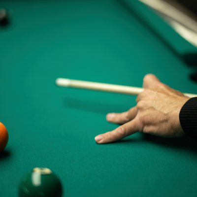 When to Change Your Pool Cue: Tips for Novices and Sharks