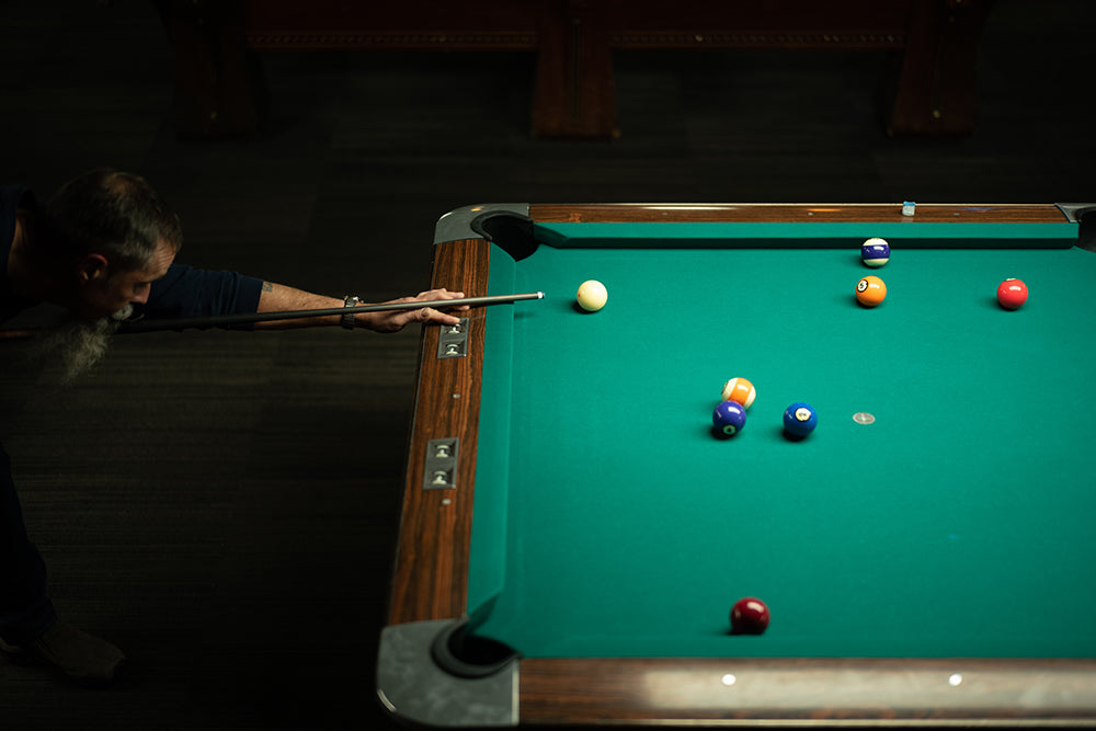 What Are the Pool Cues Weights Standards