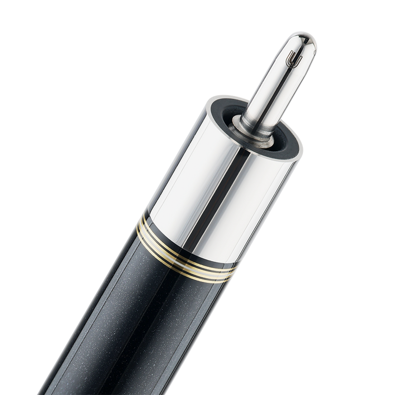 Predator 10K Black Play Cue with Luxe Leather Wrap