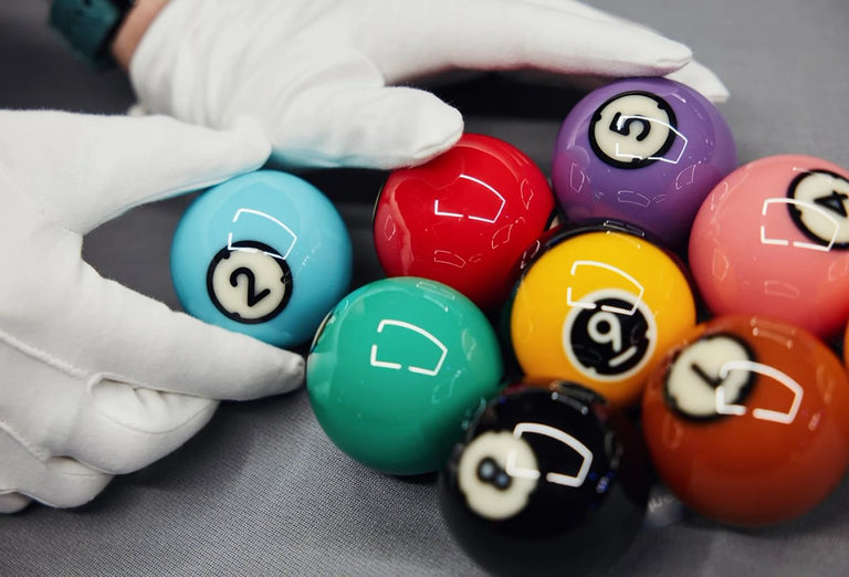 Dynaspheres Titan 572 Pool Ball Set